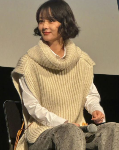 赵丽颖短发造型：37岁减龄效果显著